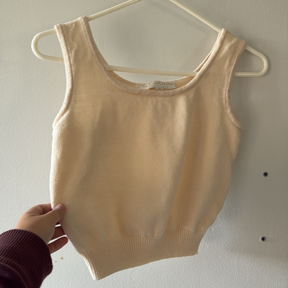 St John Cropped Sweater Tank - Picture 2 of 5